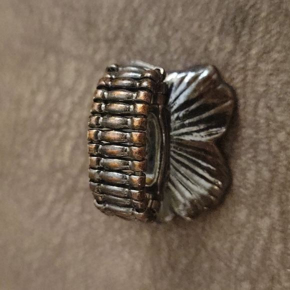 Y2k Romantic Gunmetal Rhinestone Rose Flower Goth Fairycore Stretch Ring - Picture 4 of 5